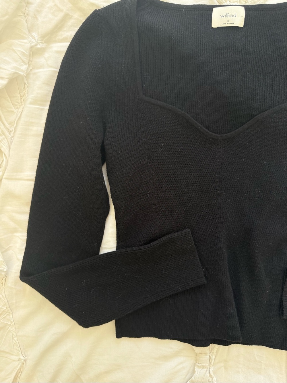 Aritzia black long sleeve knit top